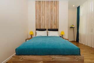 Отель Boulevard Hotel Batumi Батуми Номер с кроватью размера "queen-size" и видом на сад-3