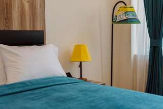 Отель Boulevard Hotel Batumi Батуми Номер с кроватью размера "queen-size" и видом на сад-7